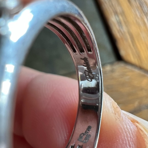 18 karat white gold ring. Size 8 - Picture 6 of 6